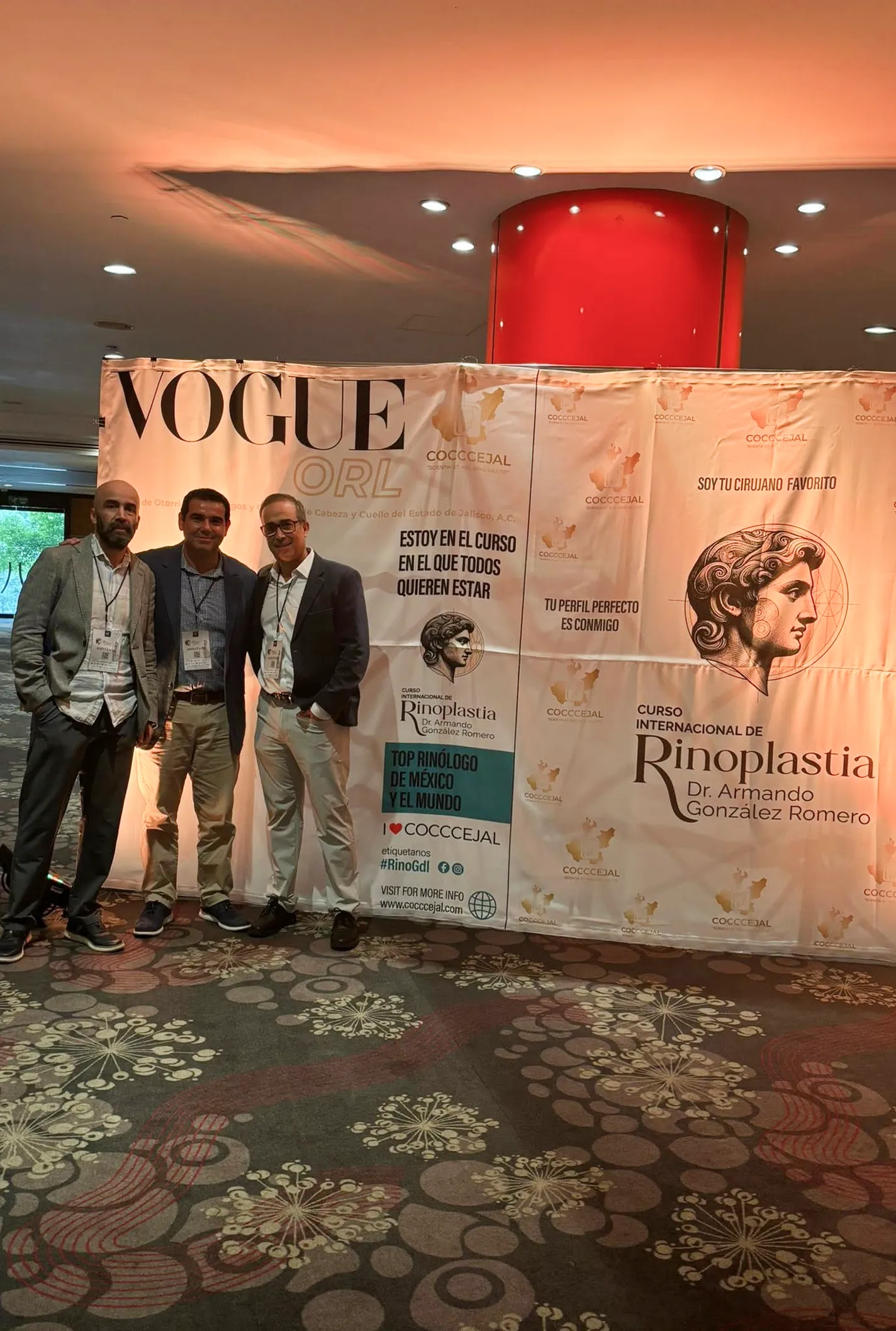 Participación en curso internacional de rinoplastia